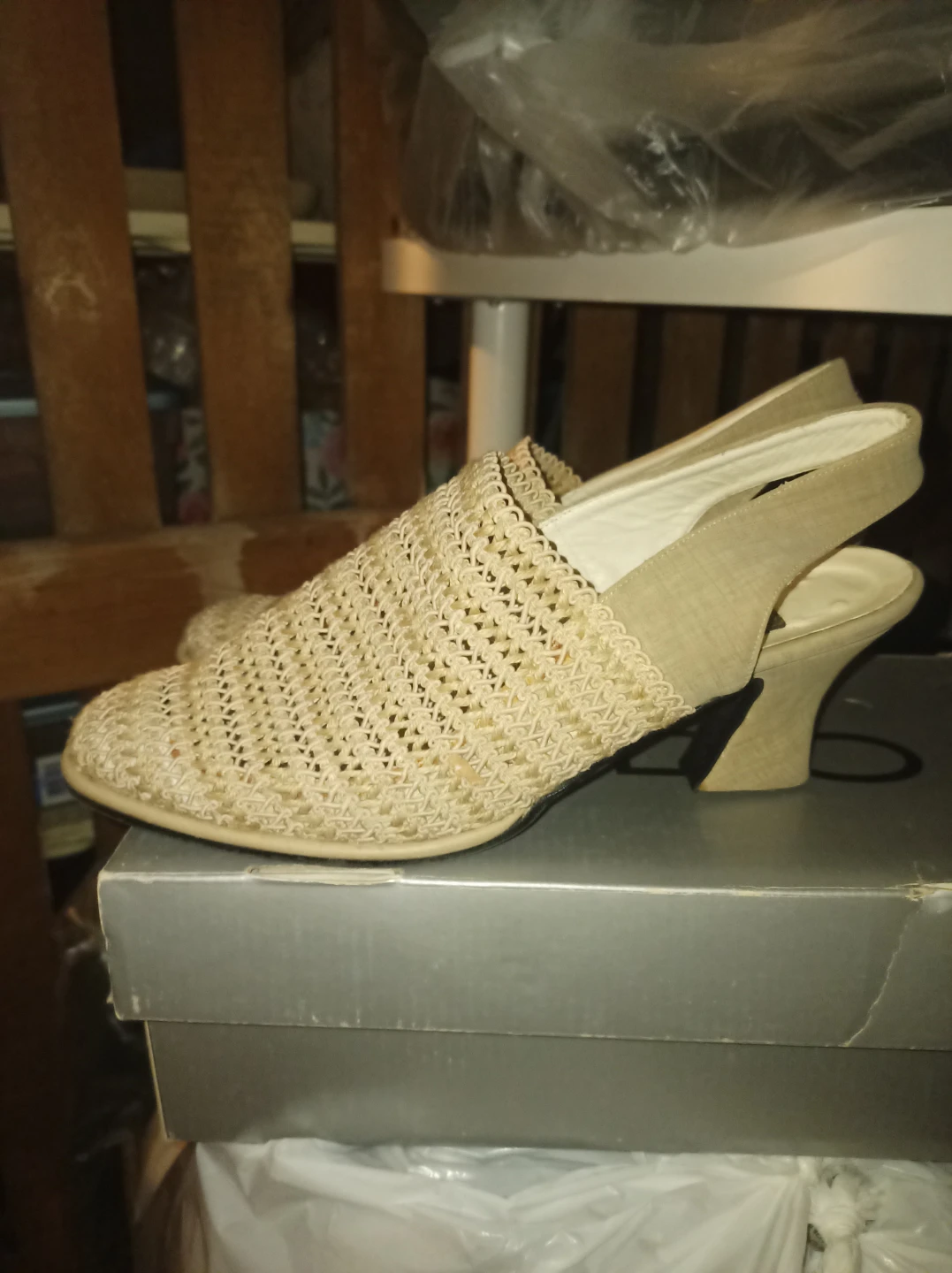 Free Sandal heels SEE ALL PHOTOS - photo 2