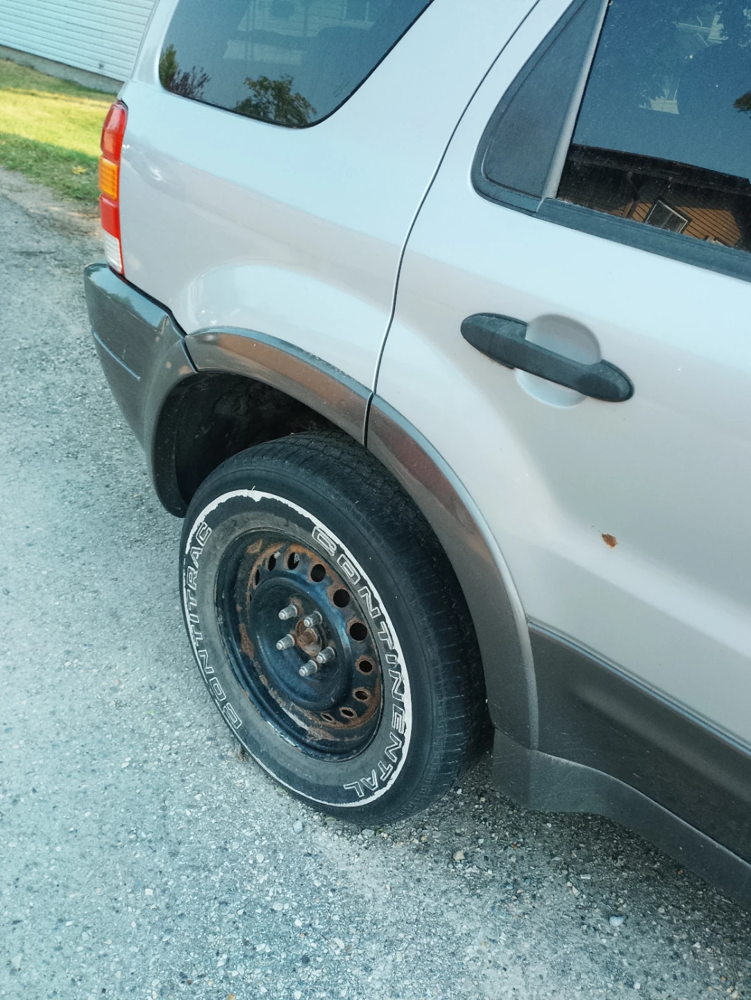 Ford Escape - photo 3