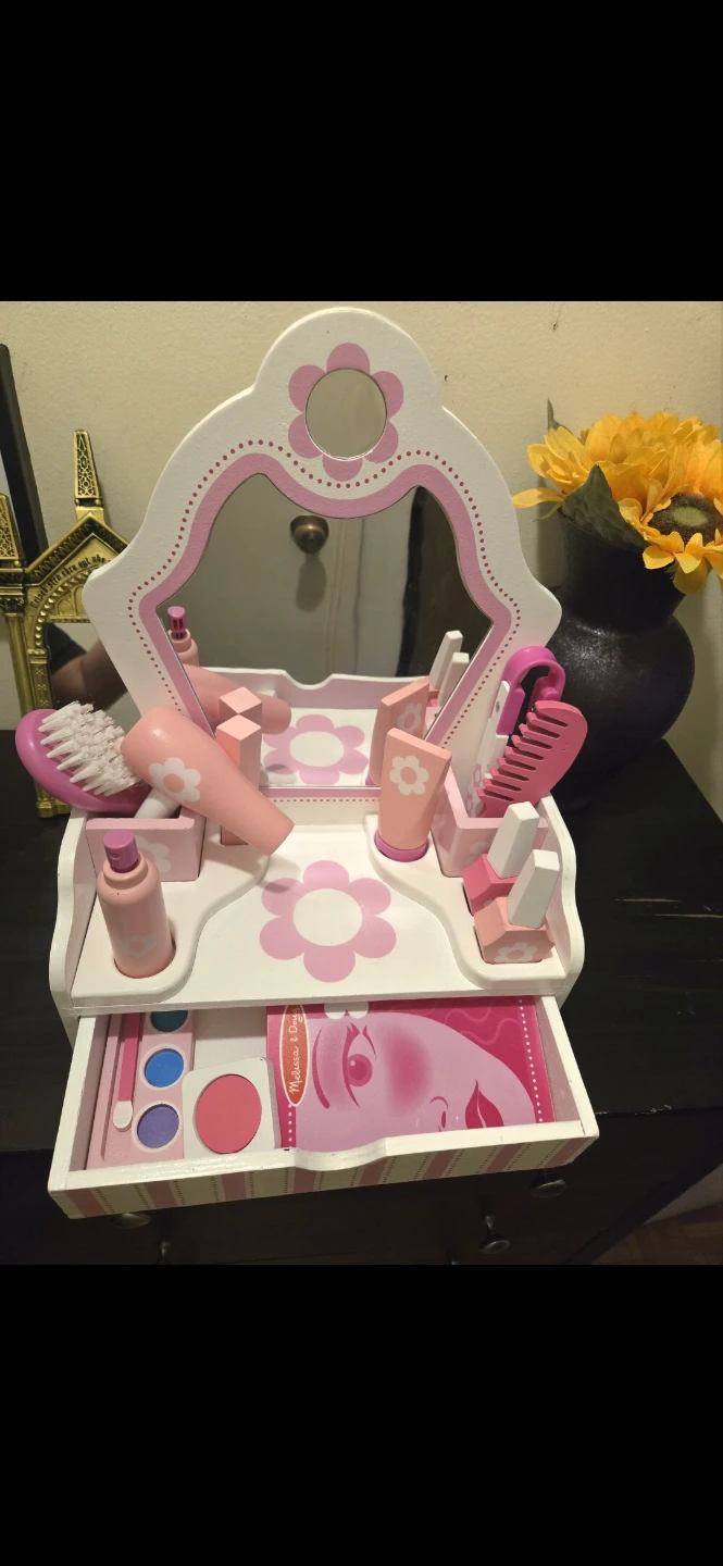 Melissa & Doug Wooden Pretend Play Vanity Set