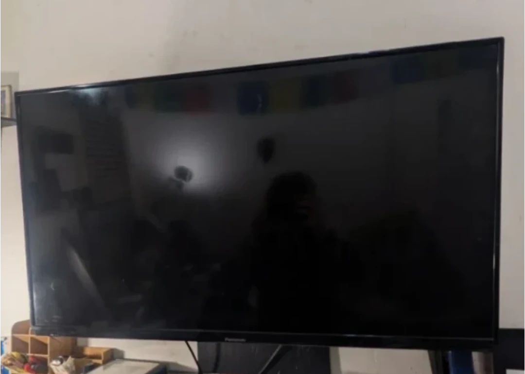 Panasonic LED LCD TV with wall mount