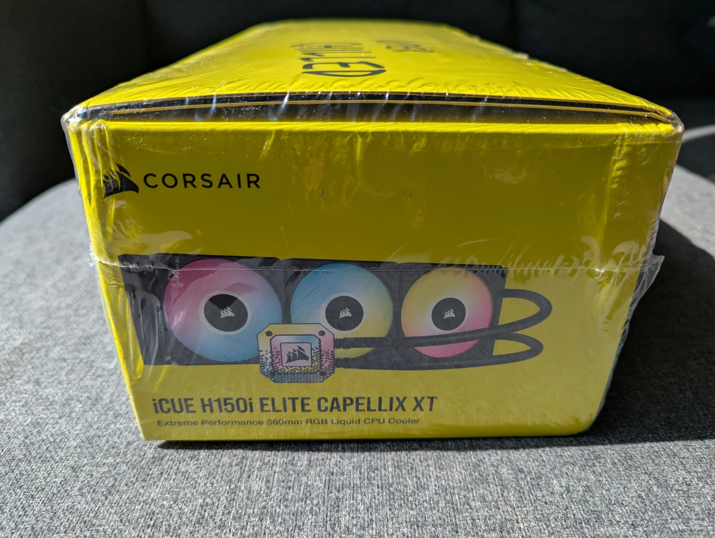 Corsair iCUE H150i ELITE CAPELLIX XT RGB Liquid CPU Cooler - photo 4