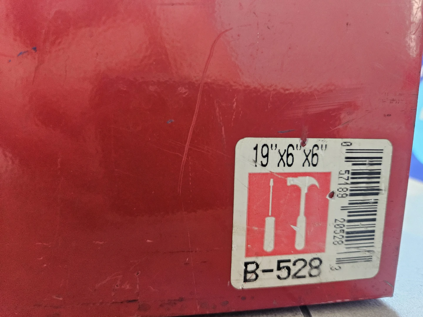 International 19" Red Metal Toolbox B-528 - photo 4