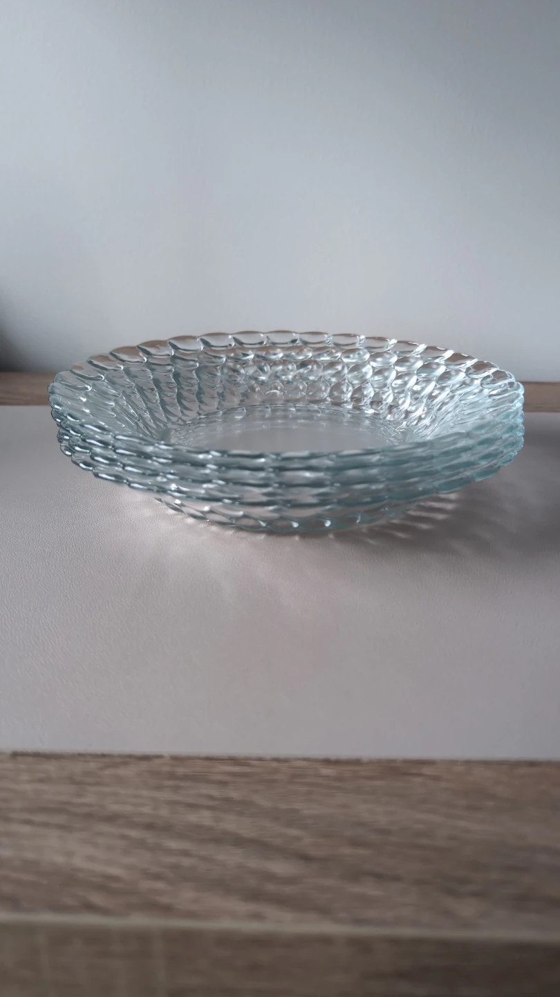 Glass bowls and plates $10 for all 6 - photo 2