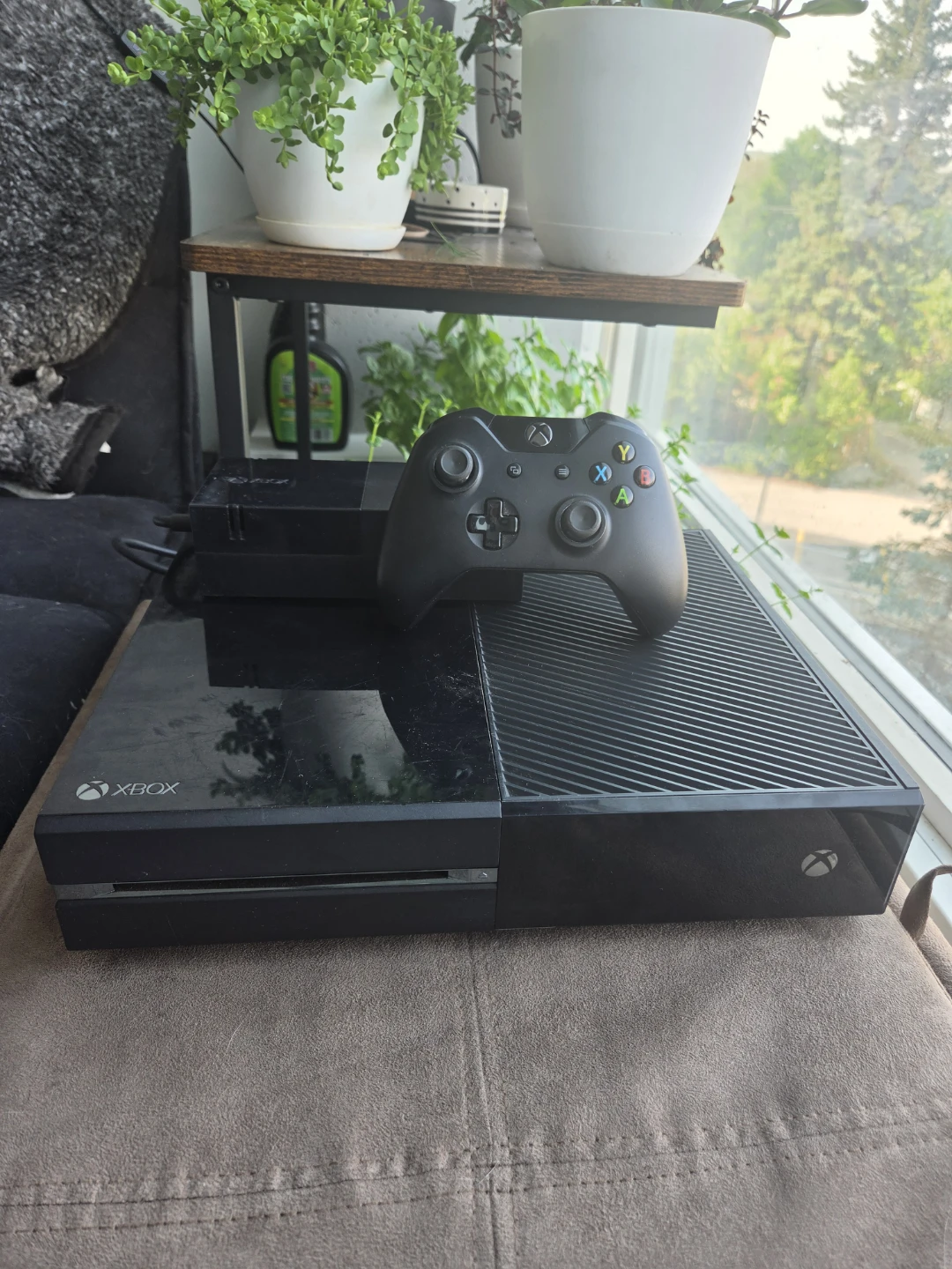 Xbox One Console with Controller