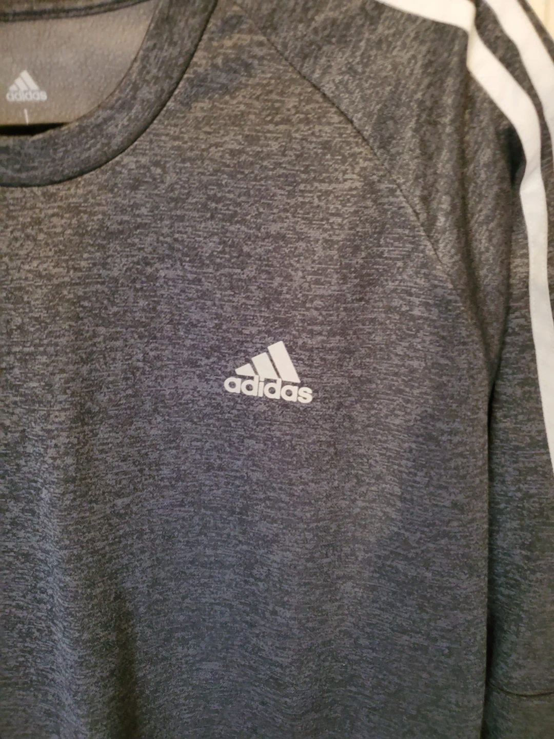 Adidas Long Sleeve Shirt..VGUC - photo 3