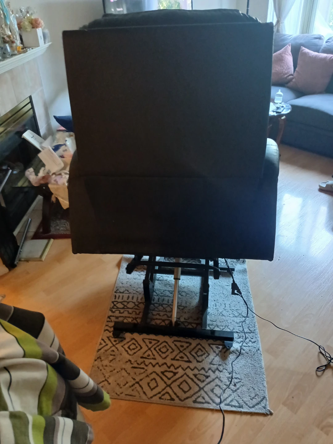 Black Power Lift Recliner Chair - photo 4