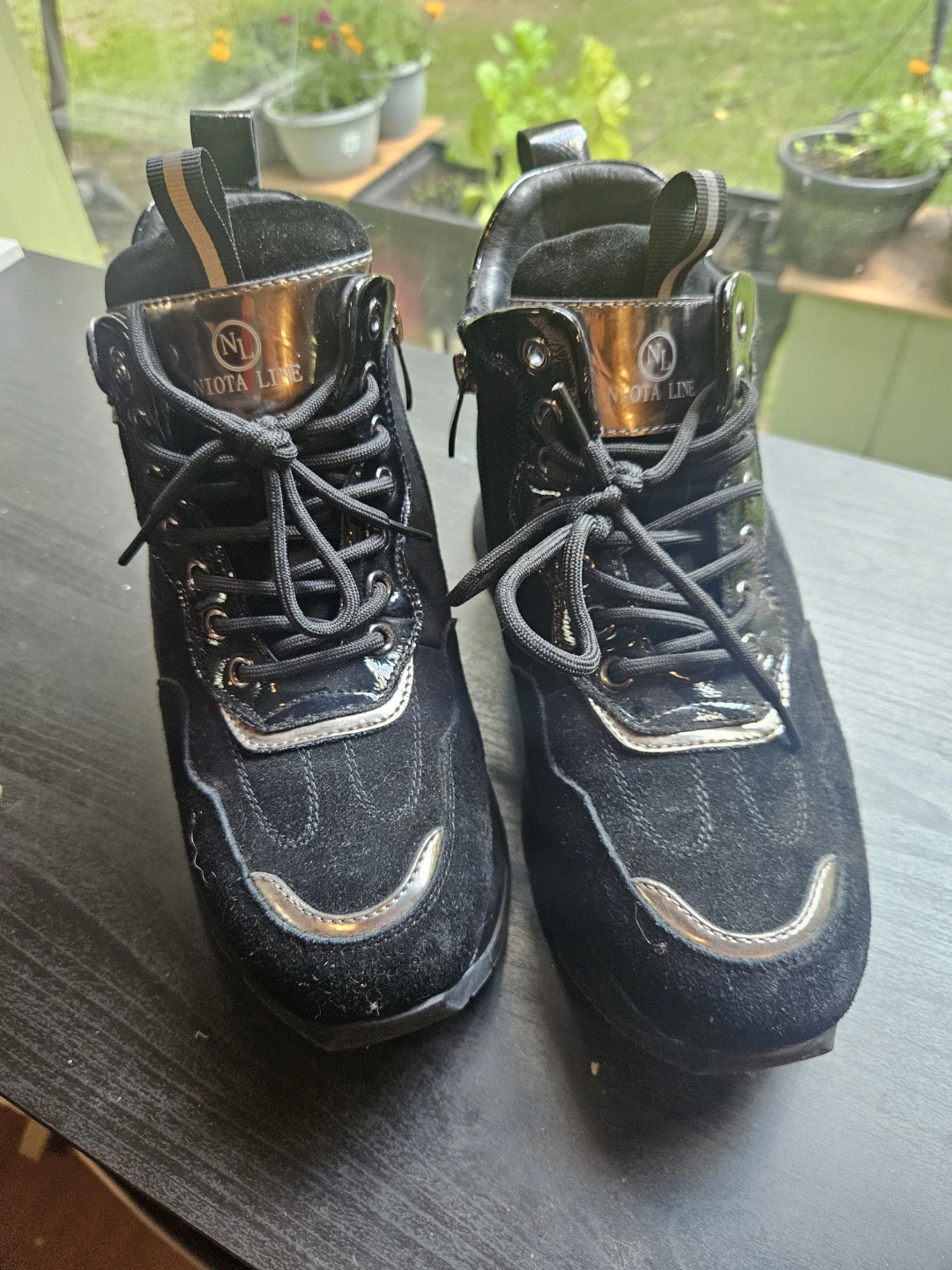 NIOTA LINE Black Suede and Patent Leather Boots