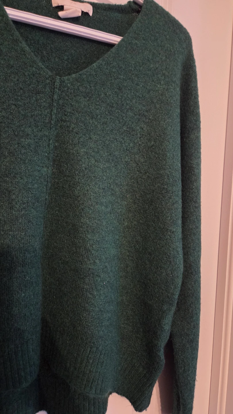 Green V-Neck Sweater - photo 2