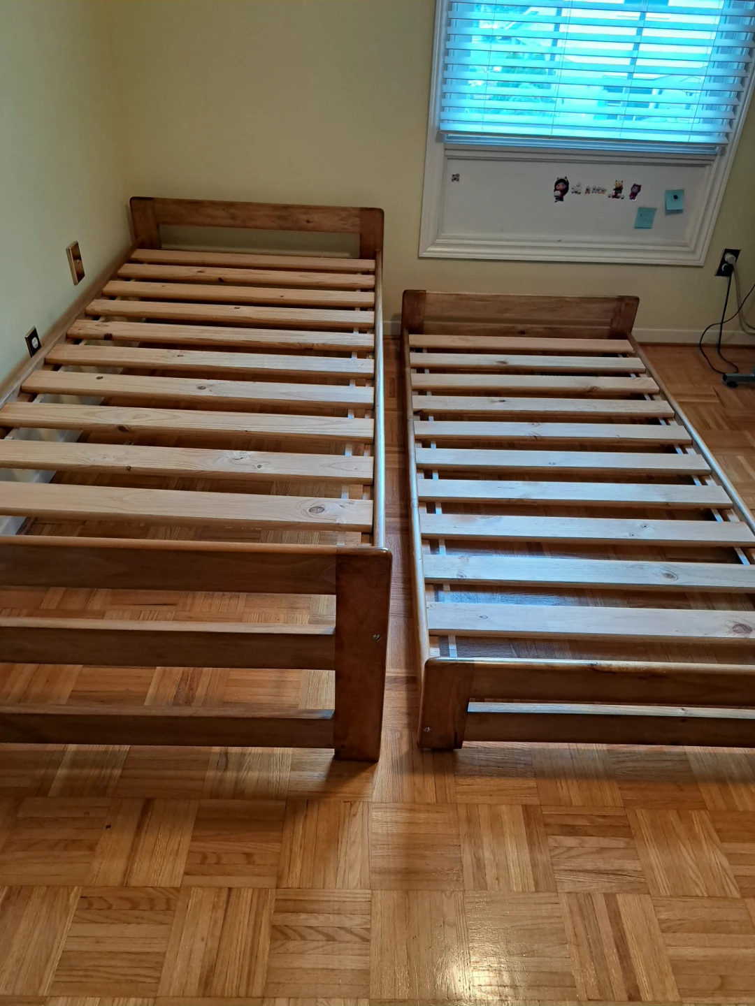 Solid Eucaliptus Wood Frame Trundle Bed - photo 2