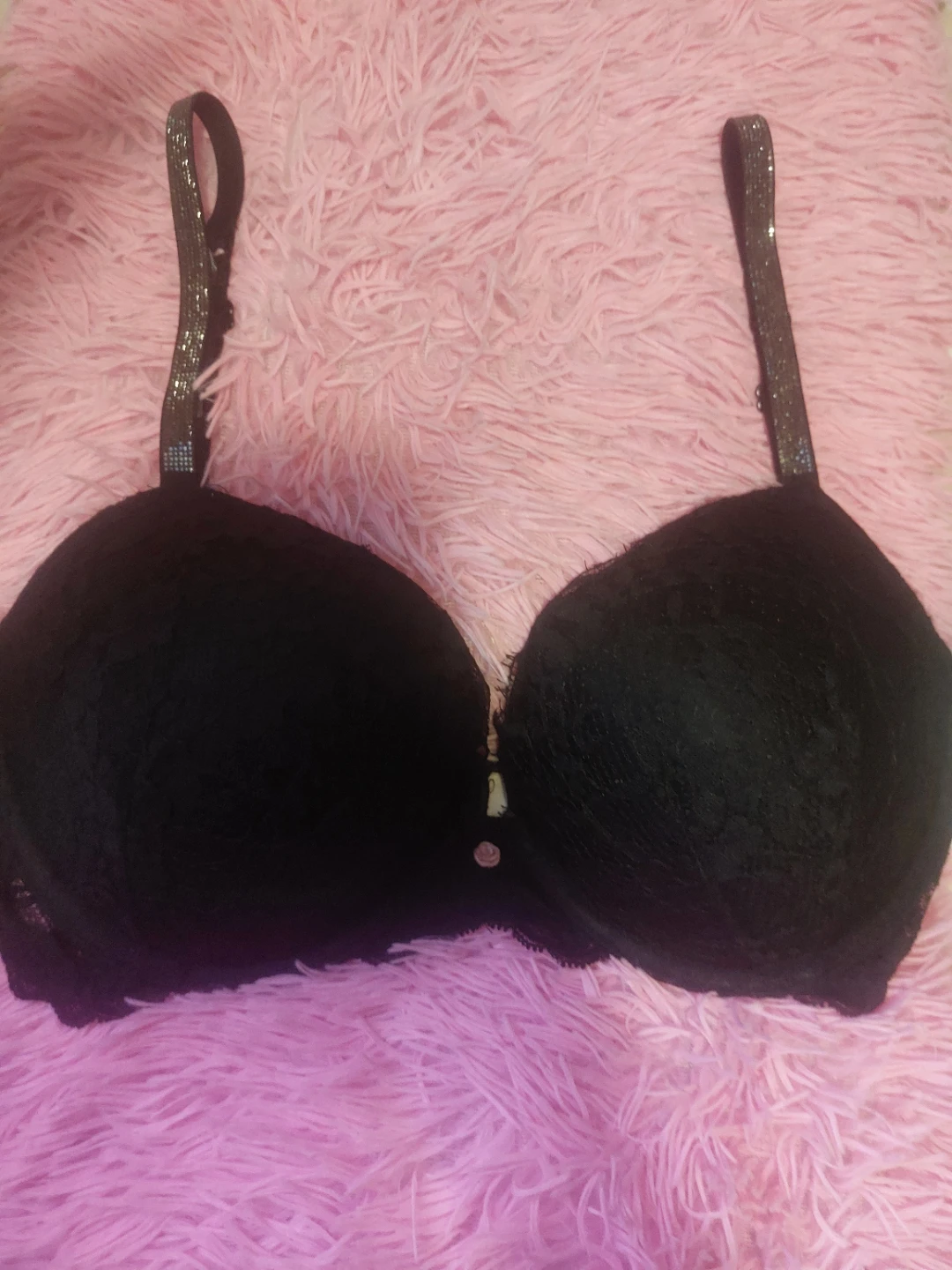 ♡. Victoria Secret Twinkle Strap Lace Classic Bra