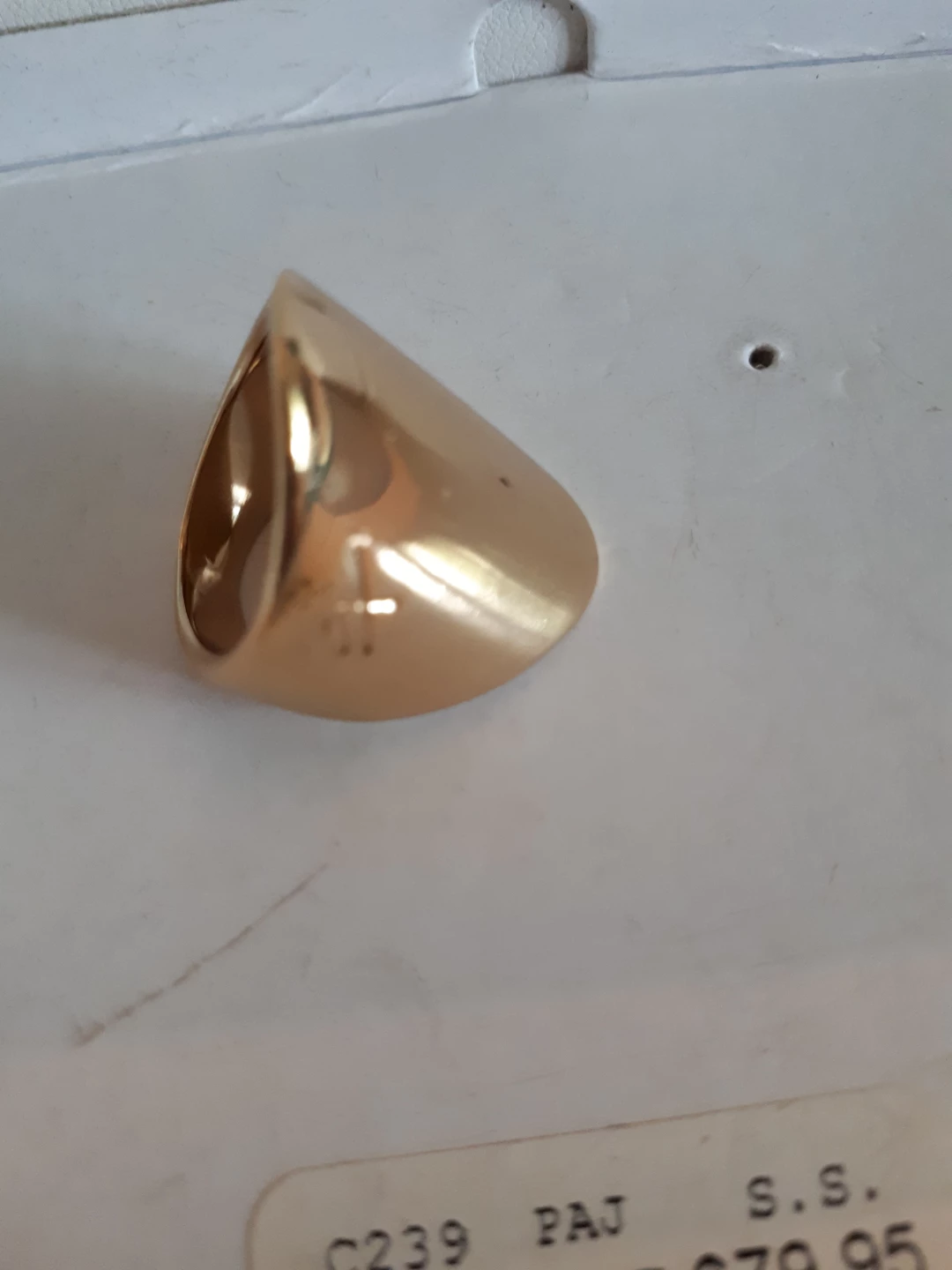 Gold coloured statement ring - photo 2