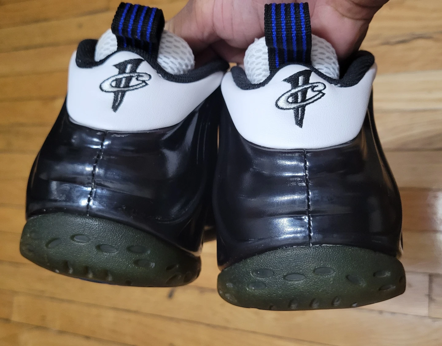 Nike Air Foamposite One Men's Basketball Shoes - photo 5