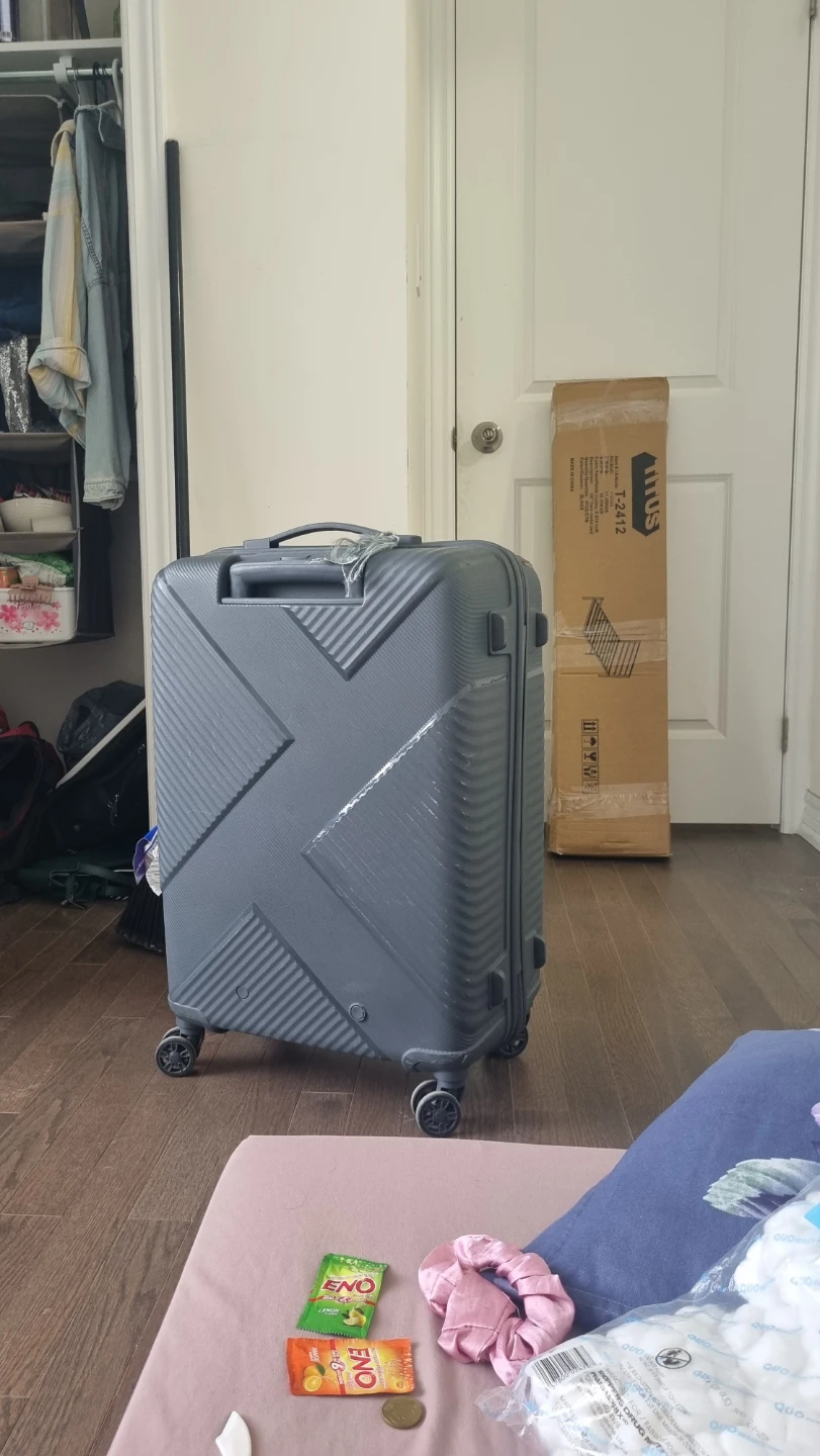 Kamiliant by American Tourister Medium Check-in Suitcase (68 cm)