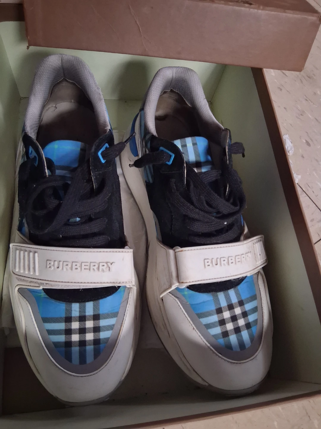 Burberry Ramsey Check Low Top Sneakers UK 10 / EUR 44