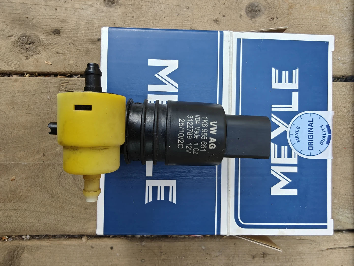 Meyle VW Water Pump for Window Cleaning - photo 4
