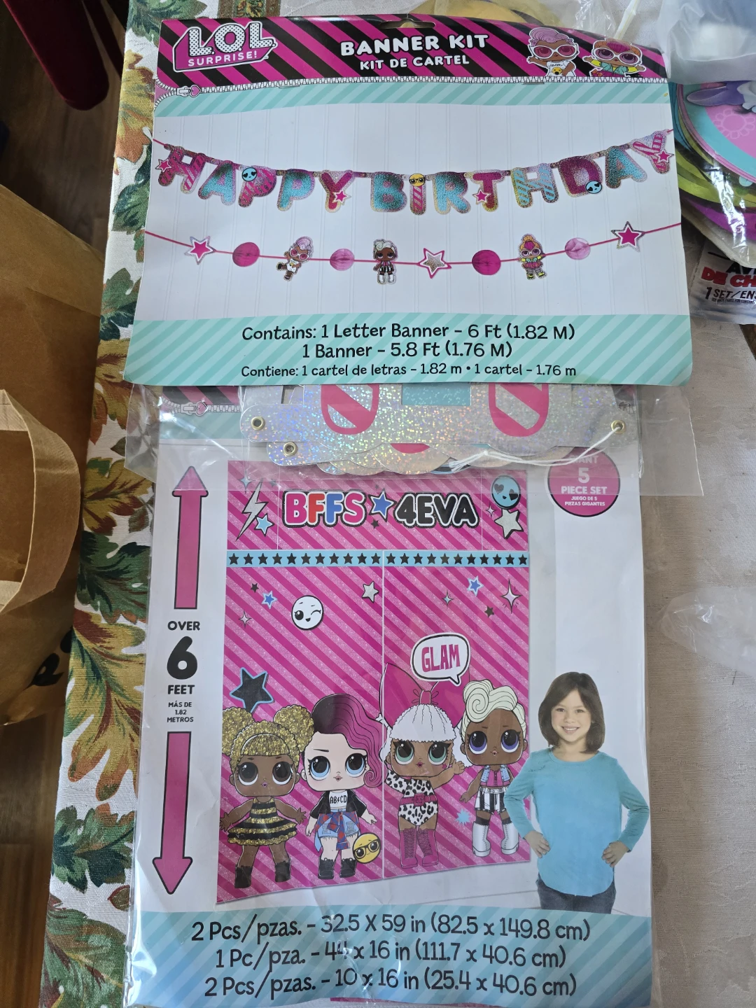 L.O.L. Surprise! Banner Kit and BFFs 4EVA Poster Set