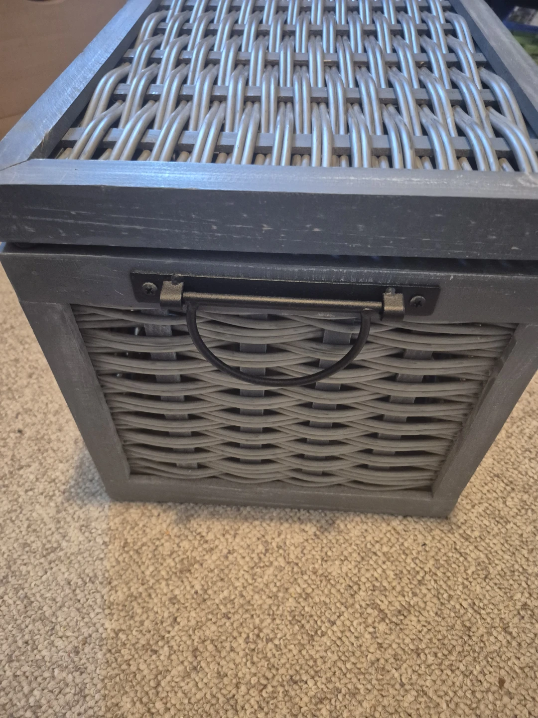 Grey wooden and wicker storage chest with lid - photo 2