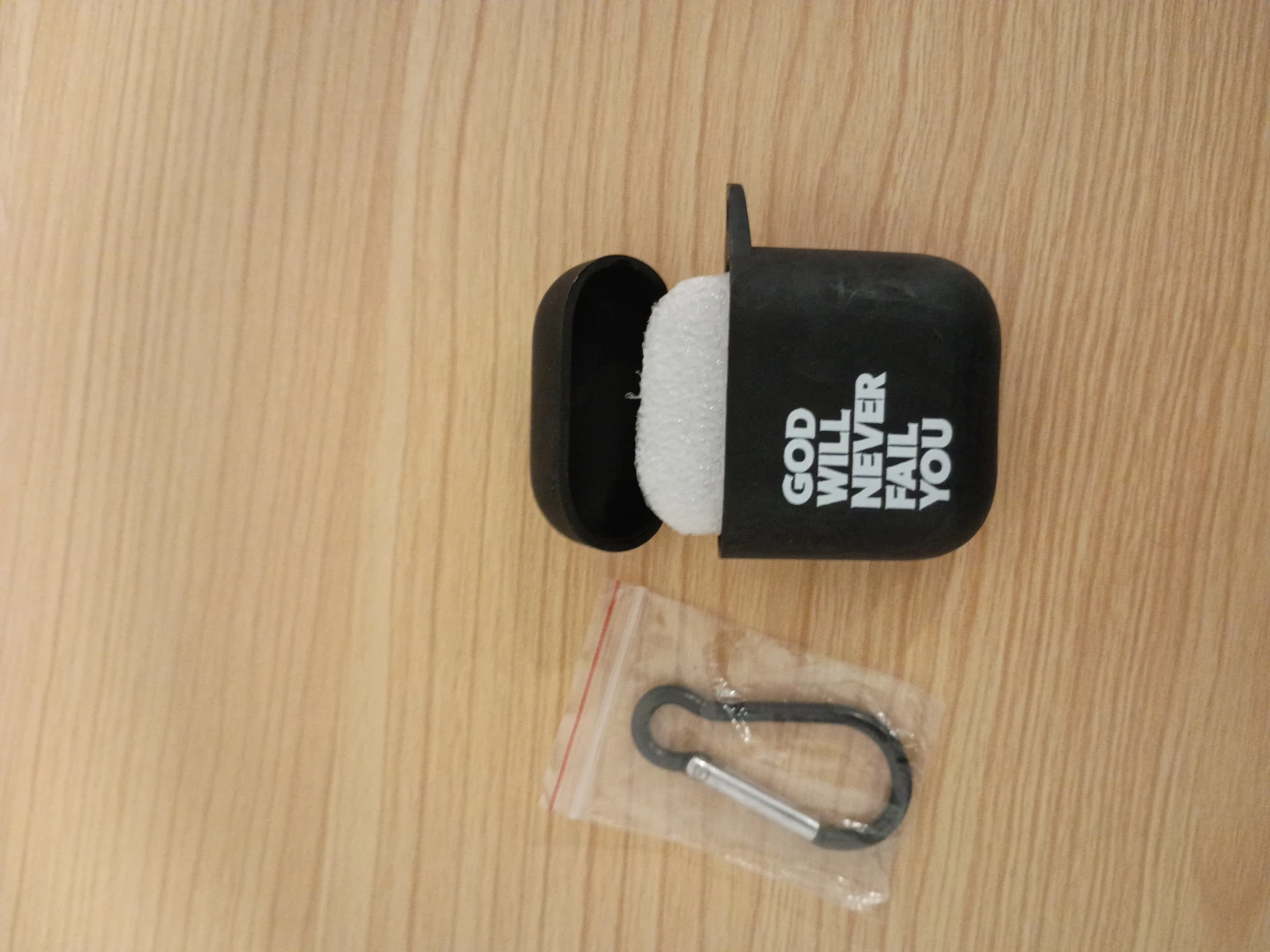Apple AirPod Case - photo 2