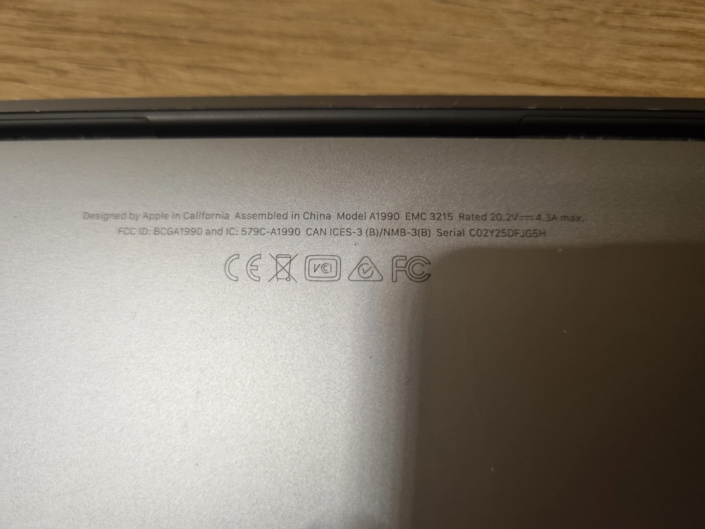 2018 MacBook Pro 15” | i7 | 16GB | 256GB - photo 4