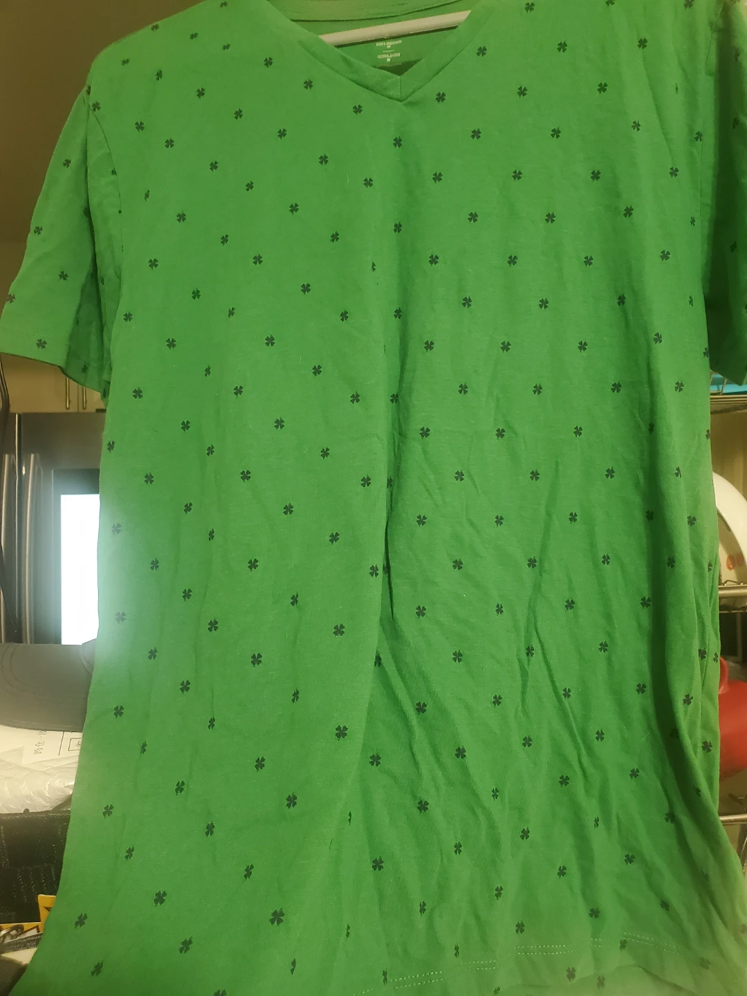 Green Shamrock Print V-Neck T-Shirt - photo 2