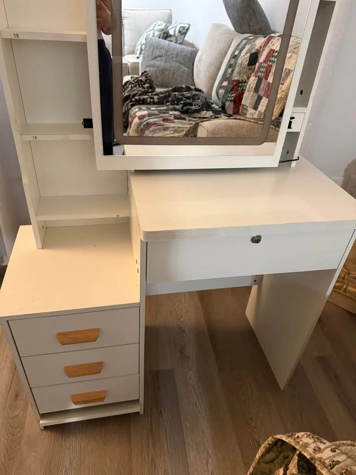 White Vanity Desk with Lighted Mirror and Drawers - photo 2