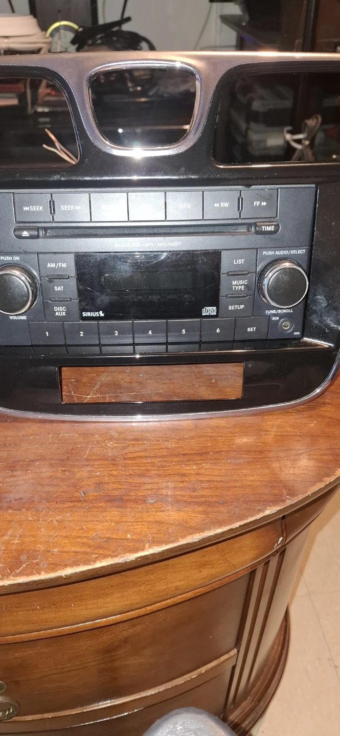 2013 Chrysler 200 Car Stereo AM/FM  Radio - photo 4
