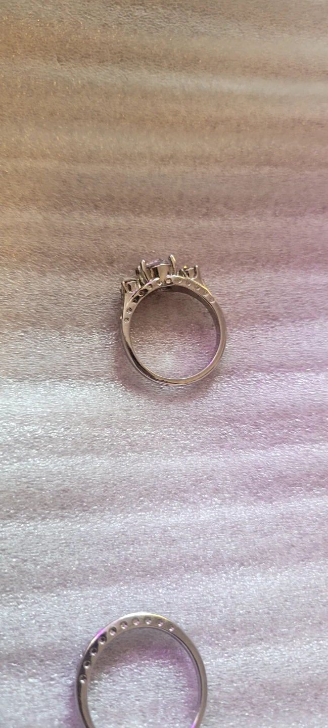 Silver-tone ring with clear stones - photo 4