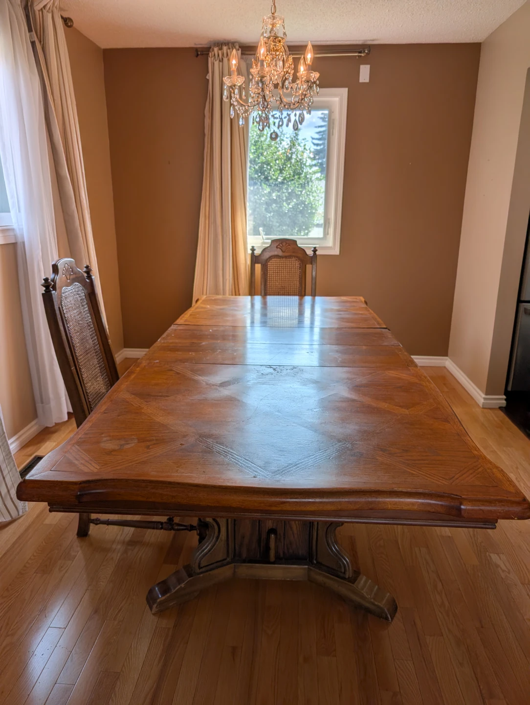Vintage wood dining table expandable + 4 chairs