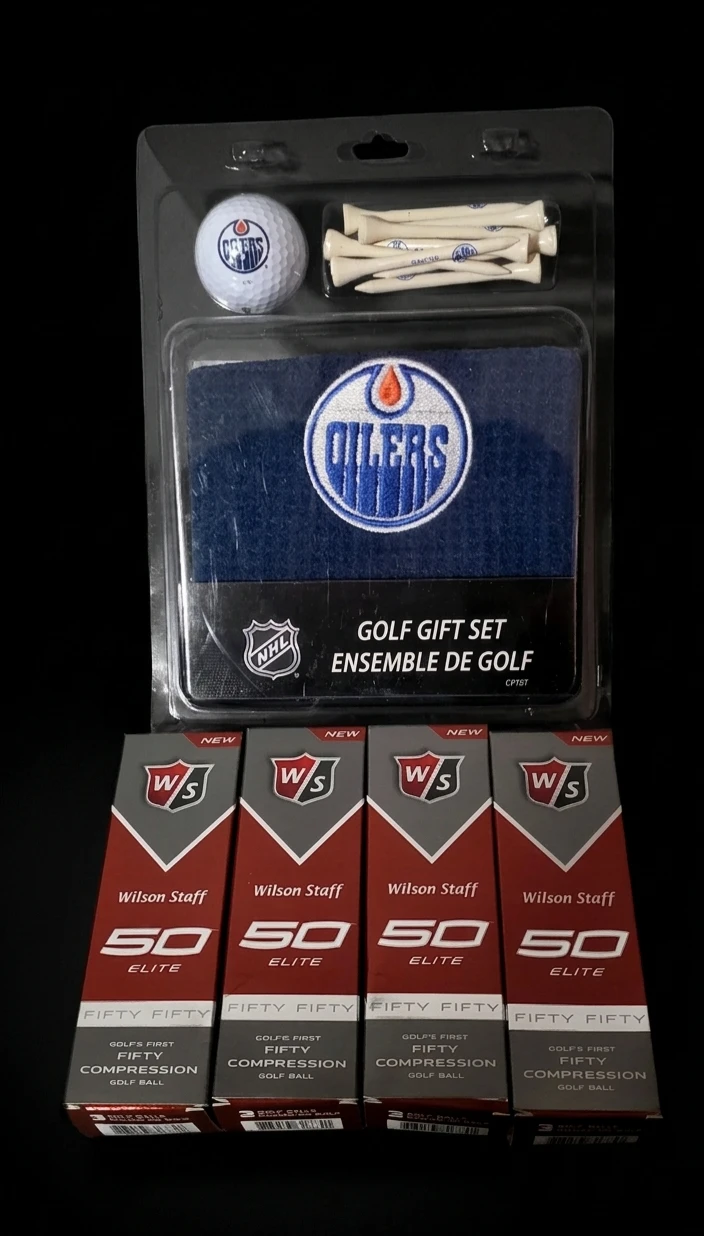 Golf bag and golf balls