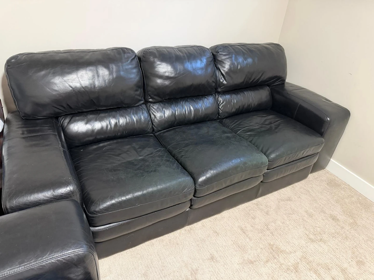 Black Leather Sectional Sofa - photo 3
