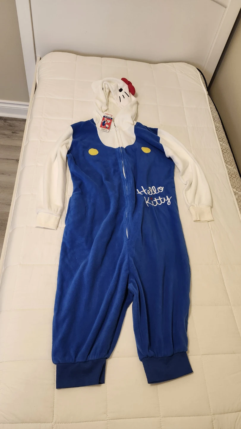 Sanrio Hello Kitty Kigurumi Medium to Large - photo 5
