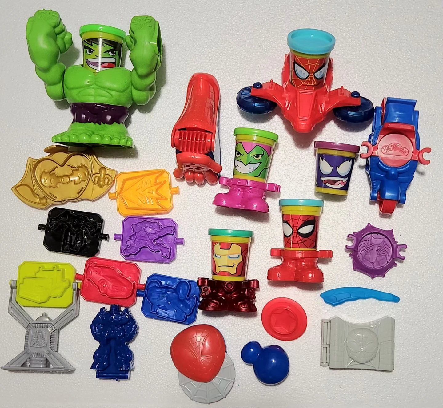 Marvel Super Heros / Transformers Play-Doh Sets Spider-Man Hulk