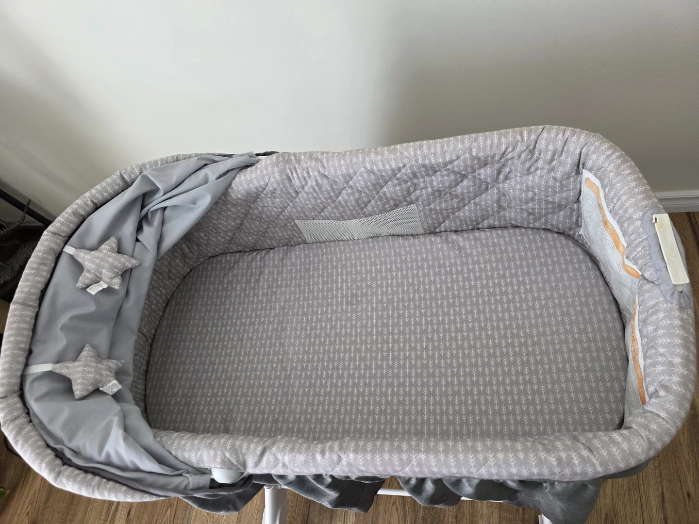 Grey Bassinet with Canopy and Stars - photo 4