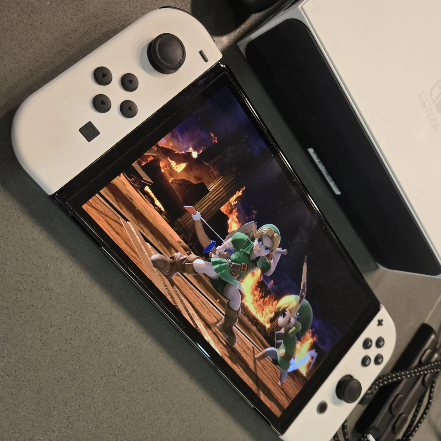 Switch OLED. All original accessories + case. Nintendo - photo 2