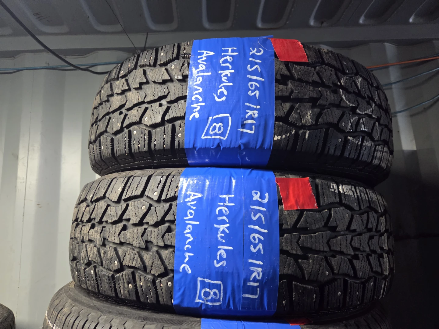 Hercules Avalanche Winter Tires 215/65R17