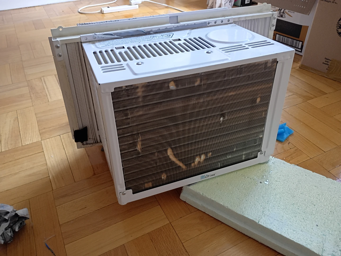 AC window unit - photo 2