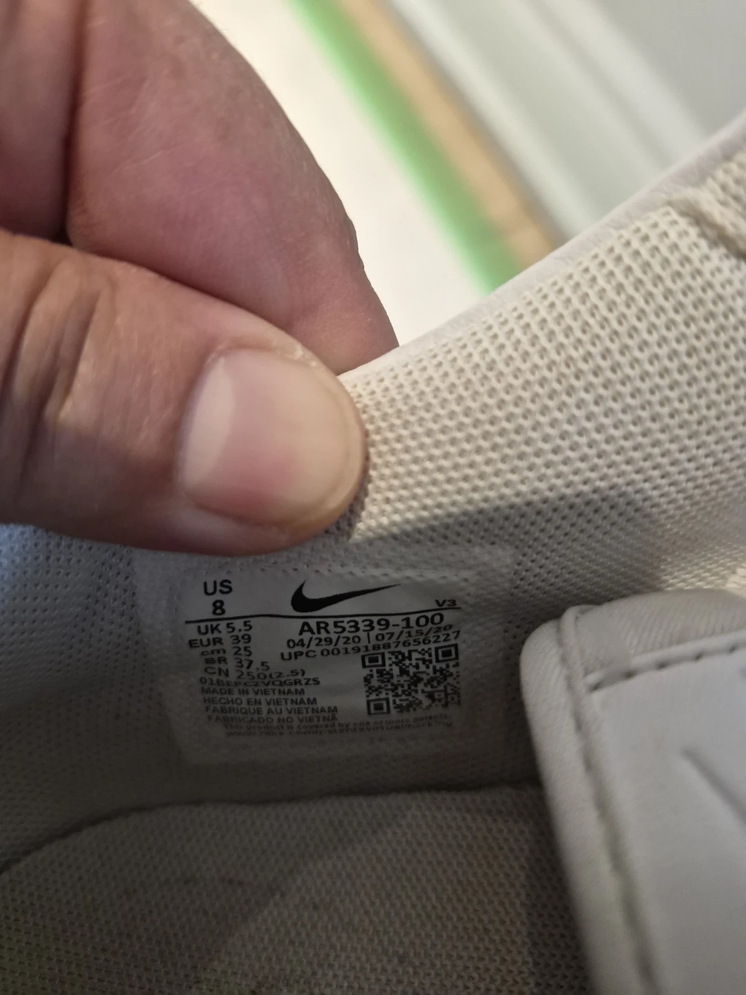 Women's size 8 Air Force 1 White Sneakers - photo 3