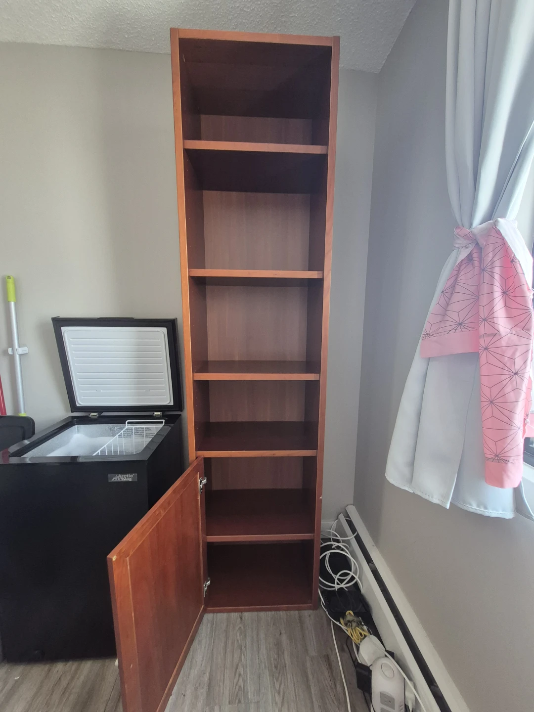 7ft Bookshelf - Pick up only - photo 2