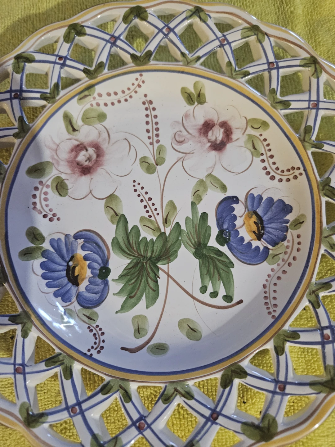 Decorative Lattice Plate with Floral Design - photo 4