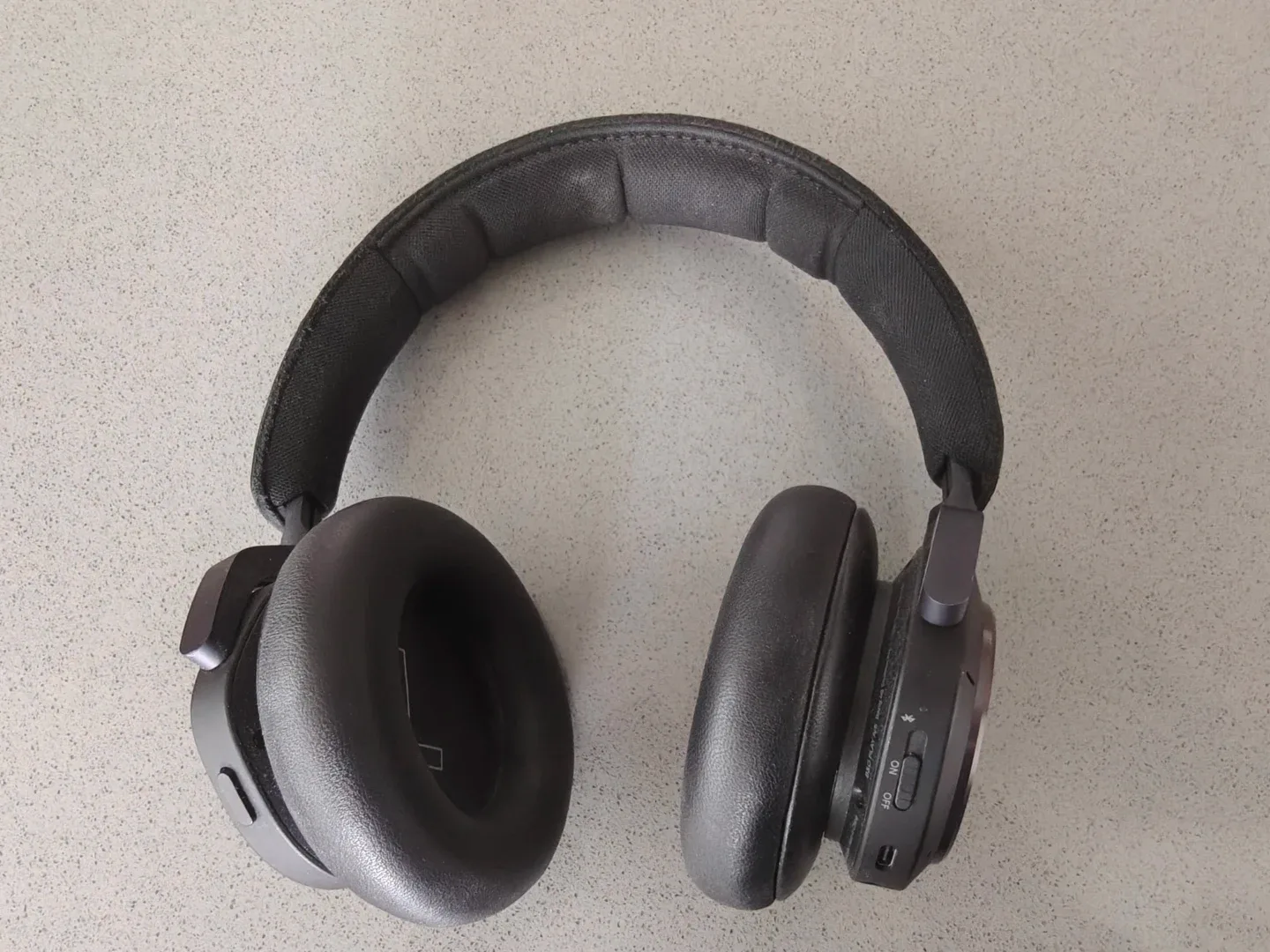 B&O H9 3rd gen Bluetooth headphone - photo 2