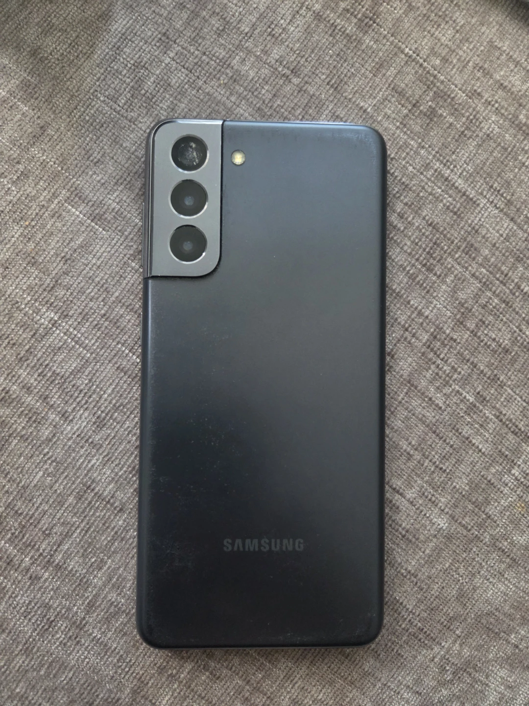 Samsung Galaxy S21 Unlocked – Great Condition - photo 2