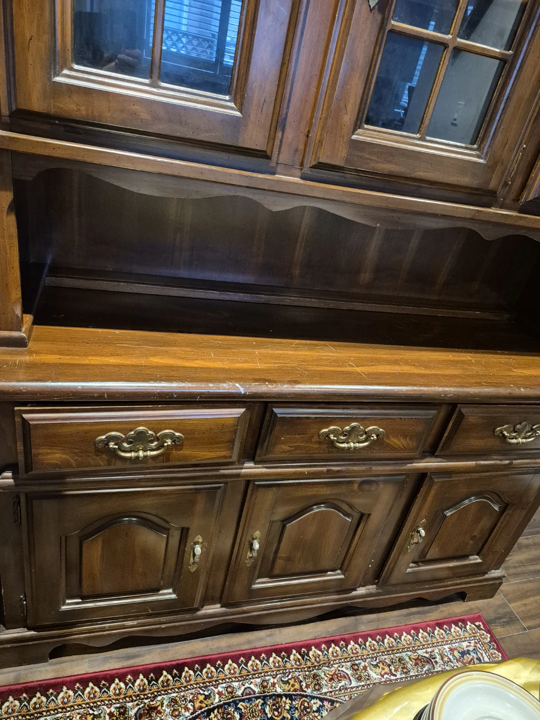 Antique and beautiful Hutch - photo 2