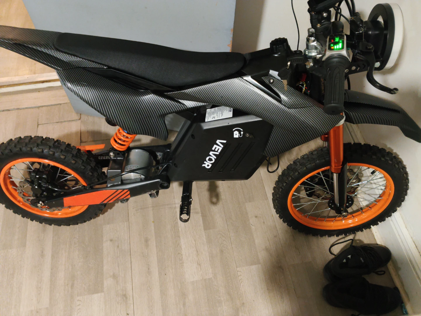 VEVOR Electric Dirt Bike needs new front lights - photo 2