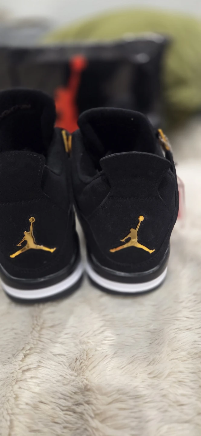 Jordan 4 Retro royaly style - photo 3