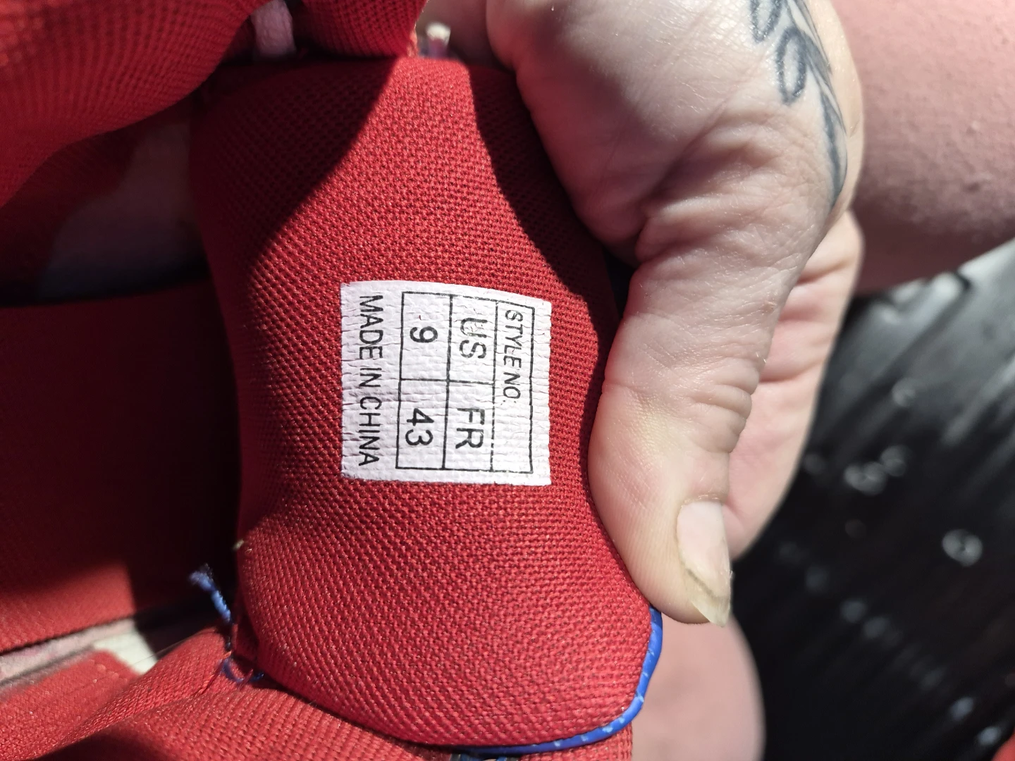 Multiple name brand men's sneakers - photo 3