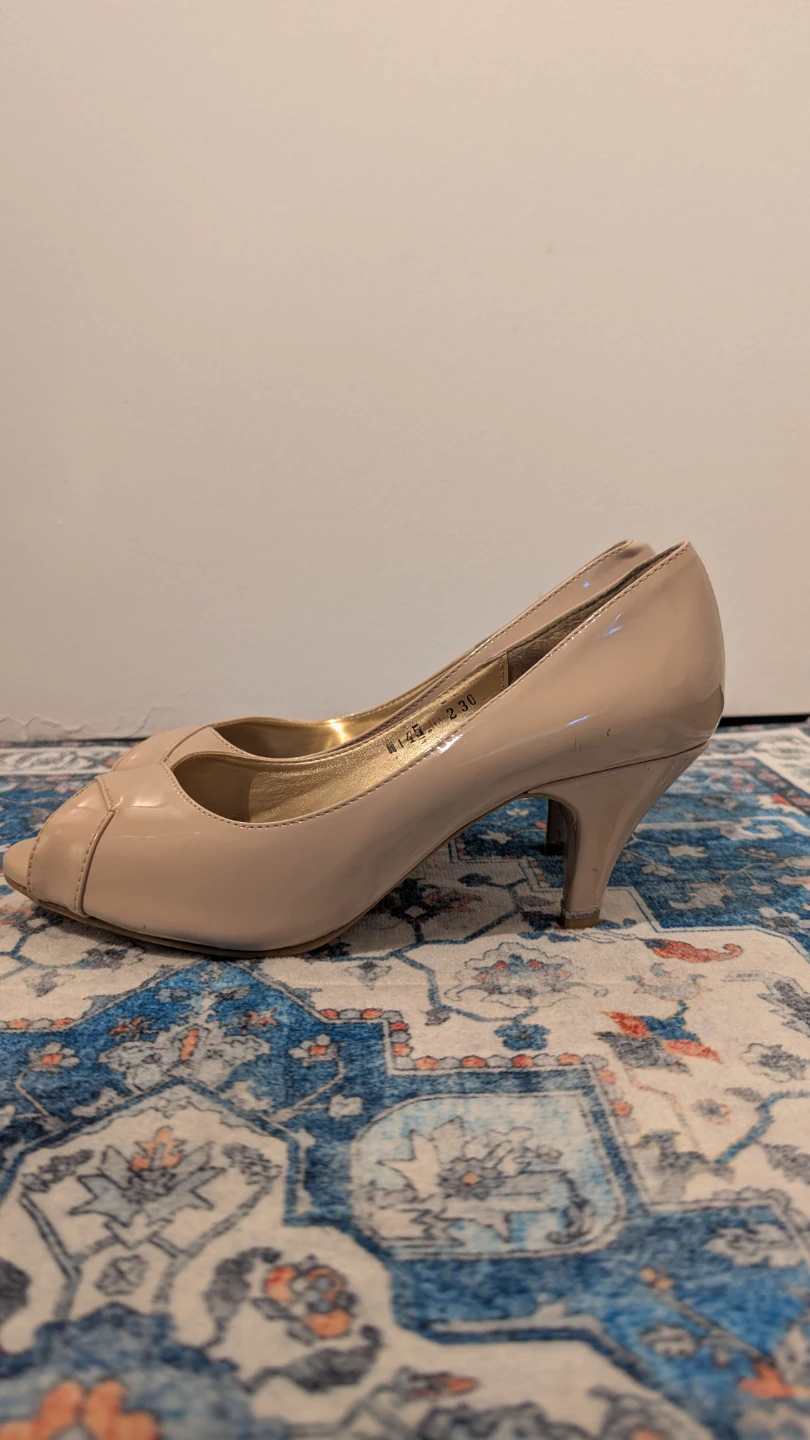 Andy Peep Toe Heels Size 6.5 - photo 2