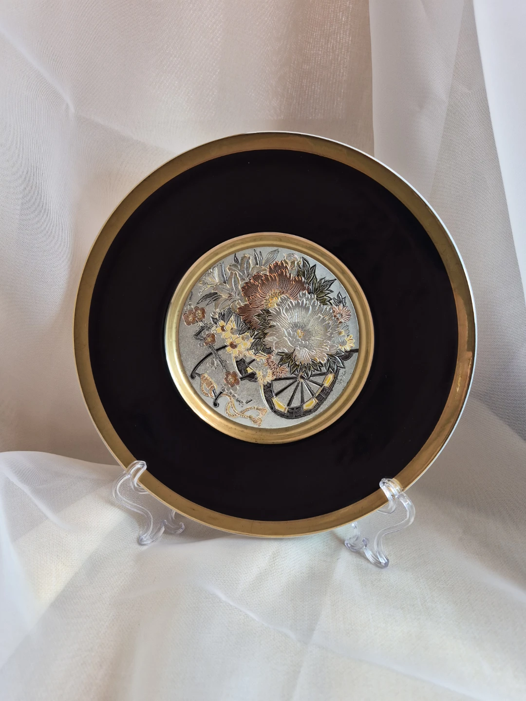 The Art Of CHOKIN 24k Gold Edged 7 3/4" Plate Flower Cart