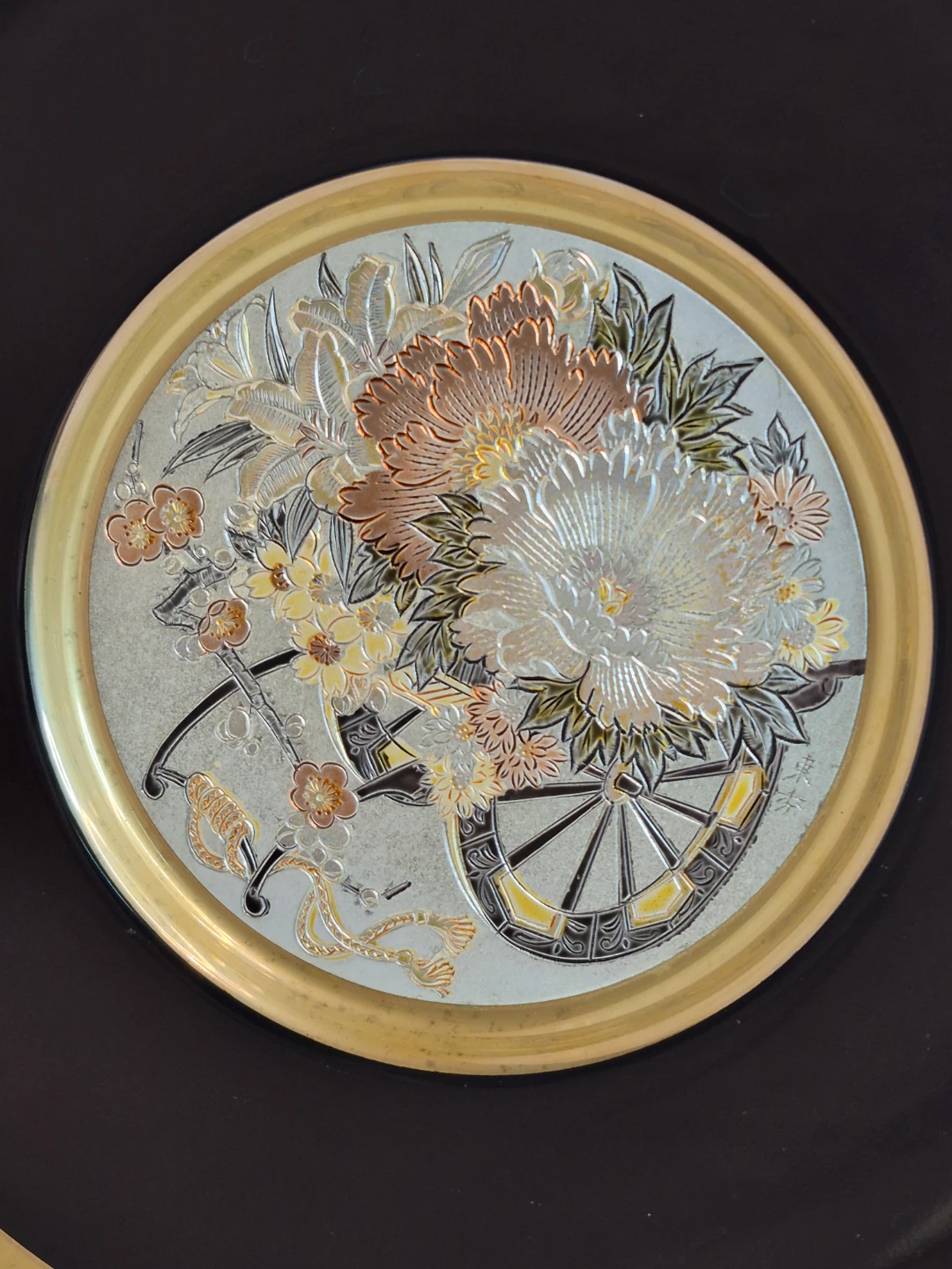 The Art Of CHOKIN 24k Gold Edged 7 3/4" Plate Flower Cart - photo 3