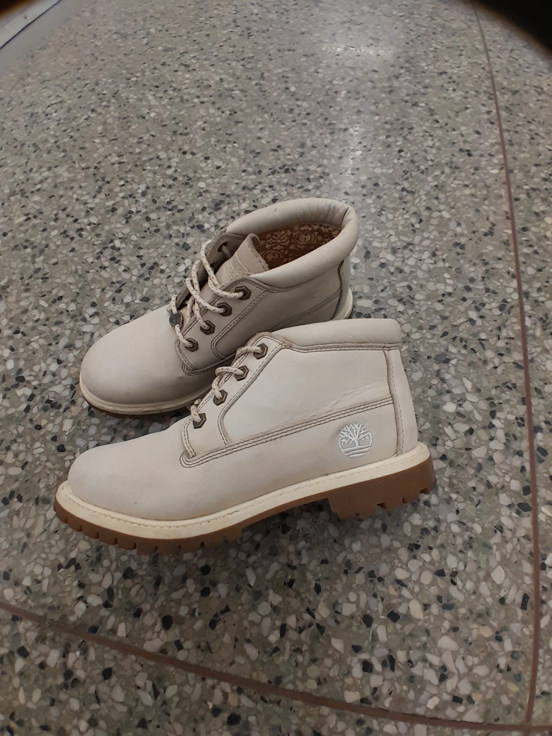 Timberland Beige Leather Lace-Up Boots Women's Size 7 - photo 5