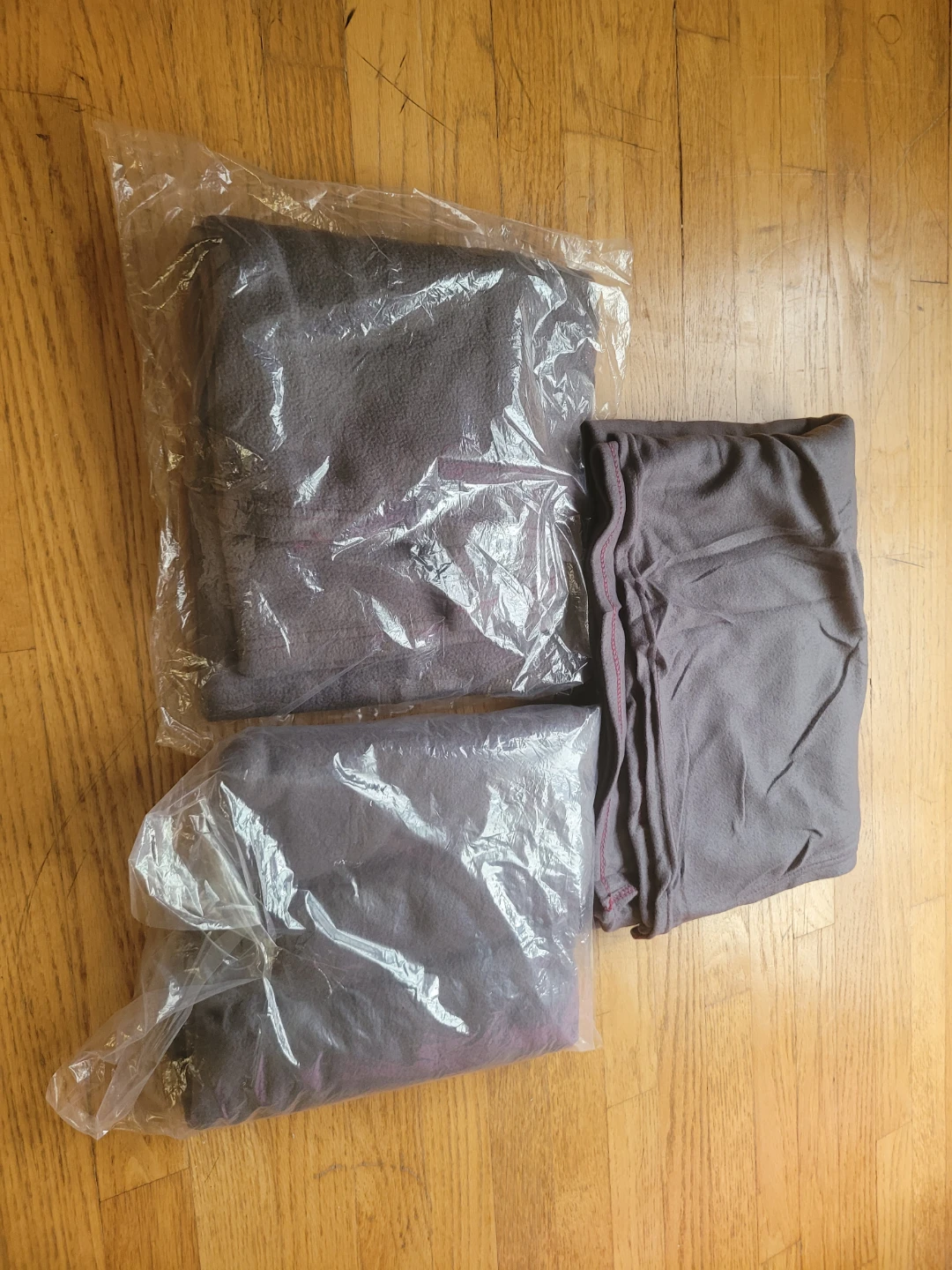 Gray Fleece Blanket Set